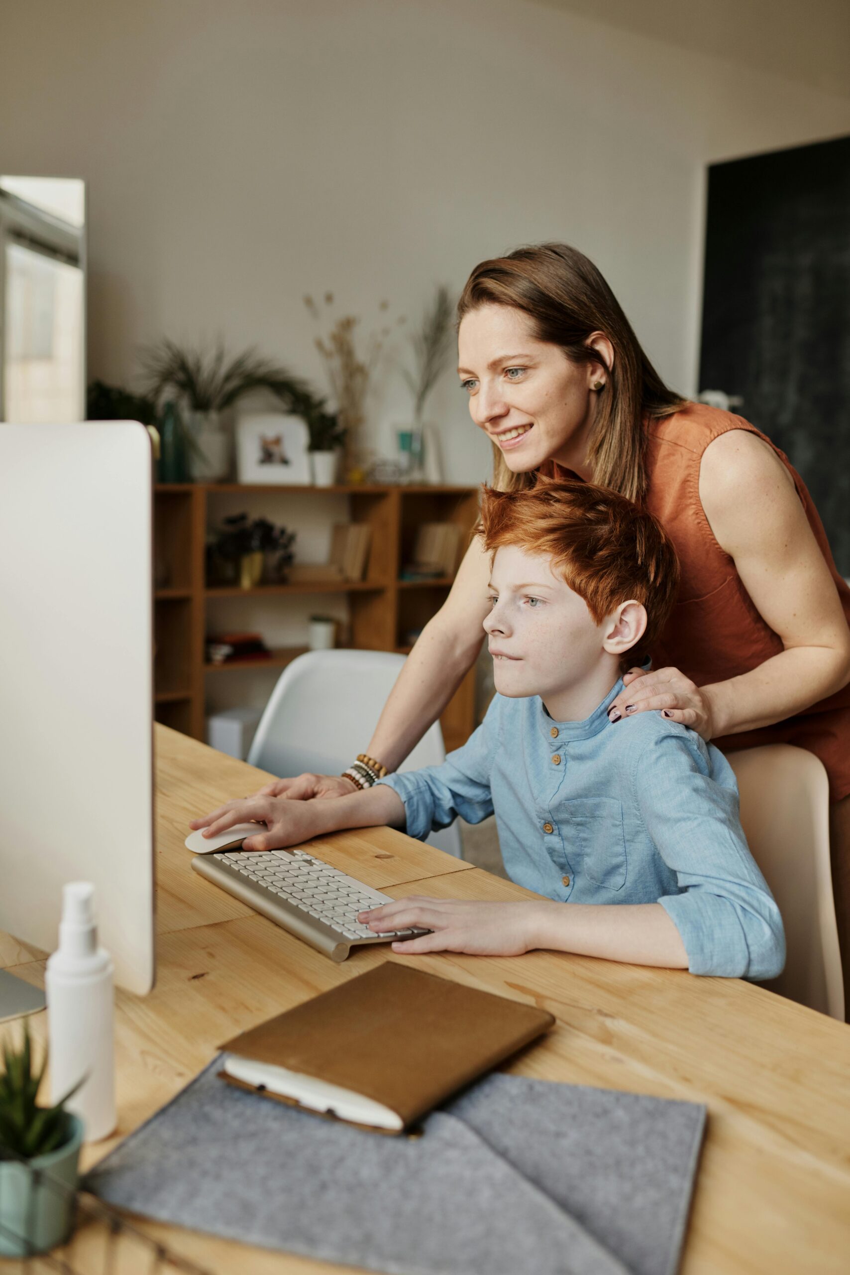 Child in an affordable live online Spanish class for kids and teens